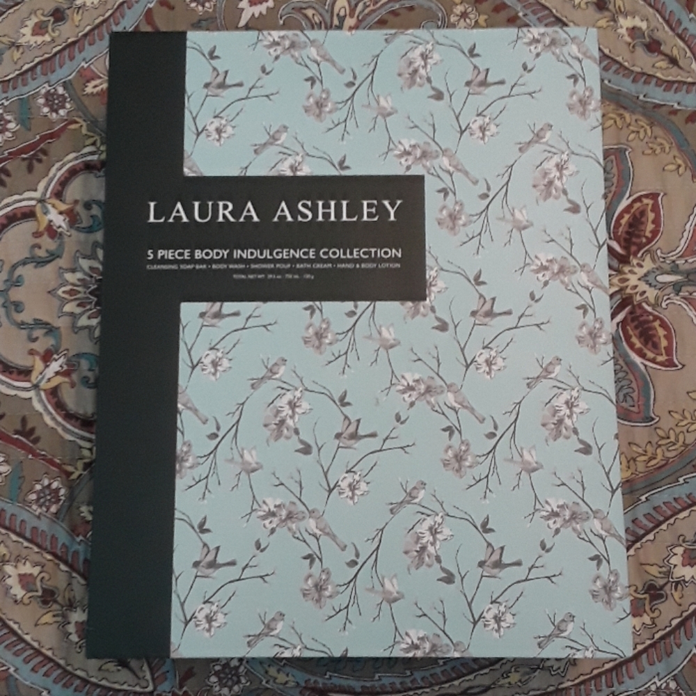 Laura Ashley 5 Piece Indulgence Collection